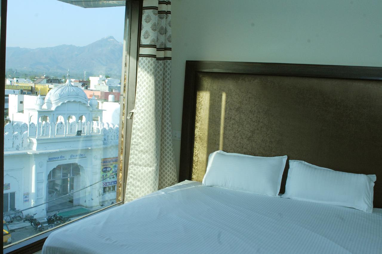 Hotel Temple View Inn Anandpur Sāhib Exteriér fotografie