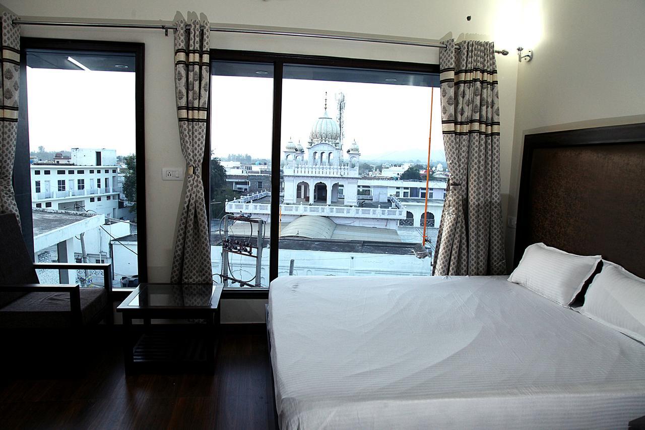 Hotel Temple View Inn Anandpur Sāhib Exteriér fotografie